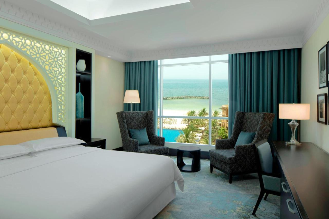 Superior Deluxe King Sea View