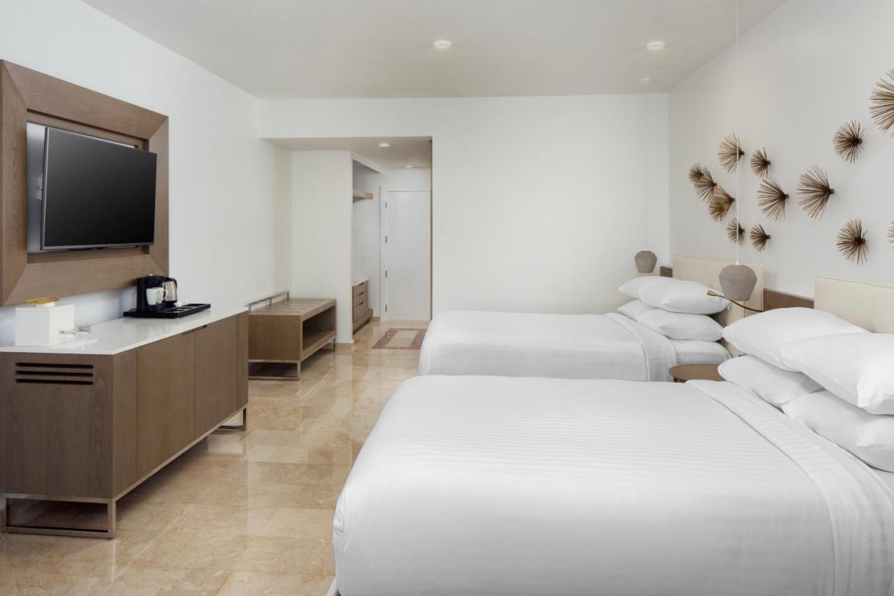 Double Room with Two Double Beds and Ocean View