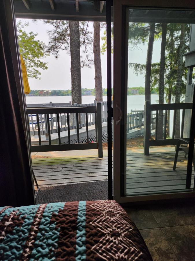 One Bedroom Lakeside,1416396870:JPEG