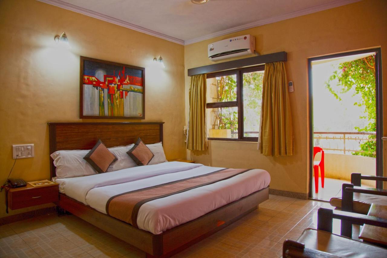 Standard Double Room,1558579453:JPEG