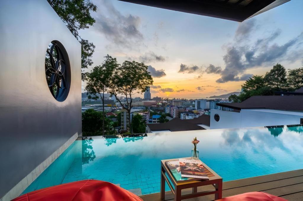 Two Bedrooms Pool Villa Sea View