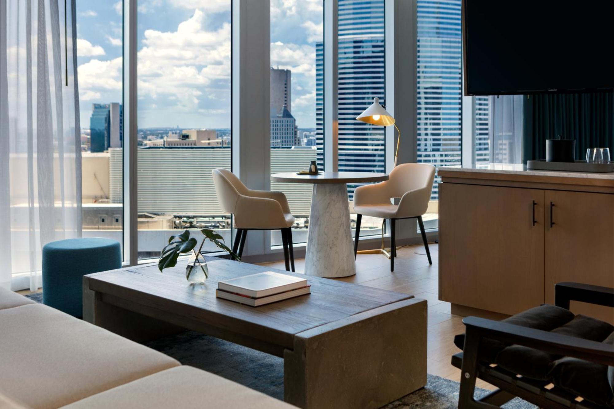 King Suite,1439629357:JPEG