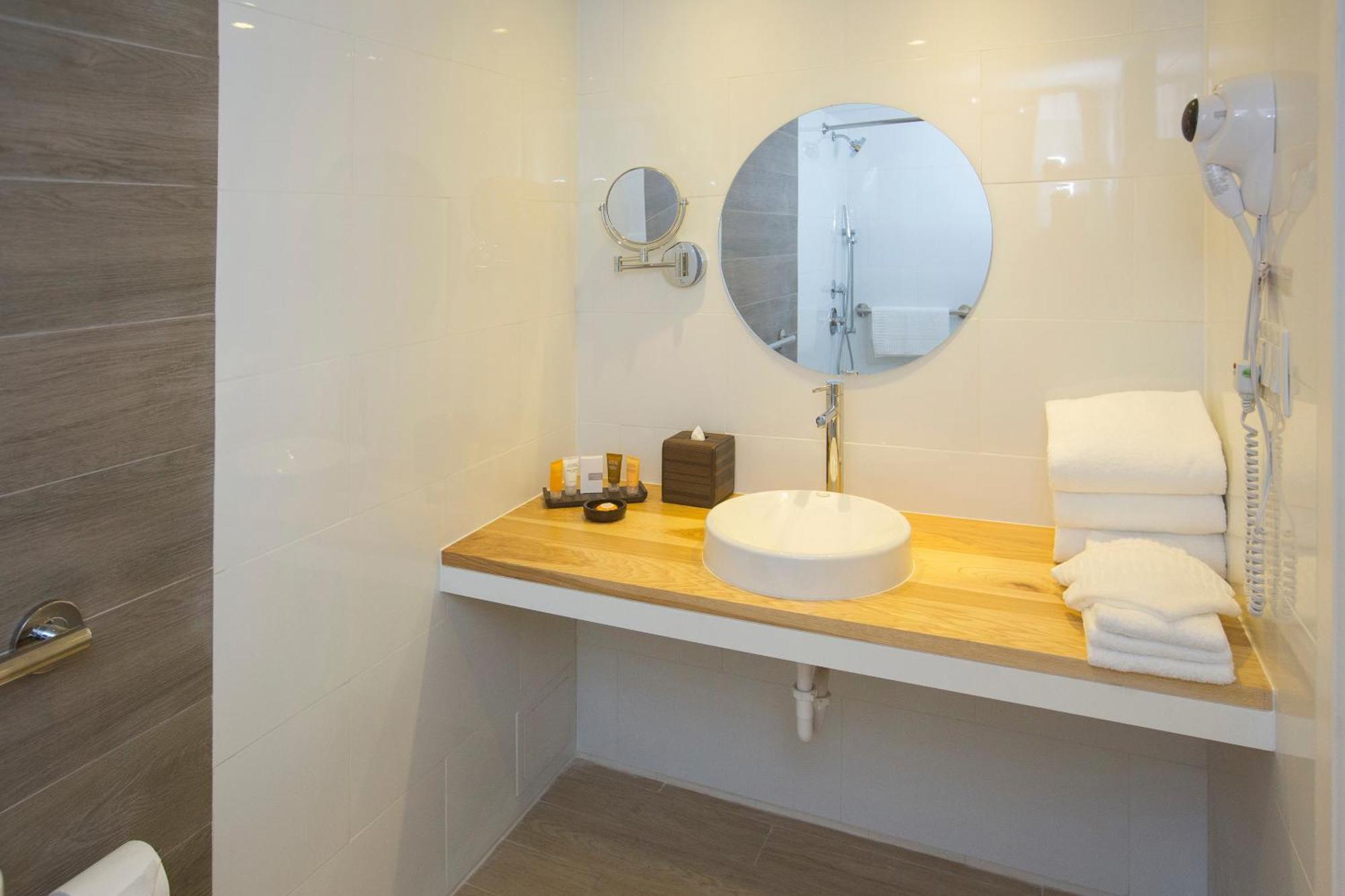 Water View Double Double,1528071961:JPEG