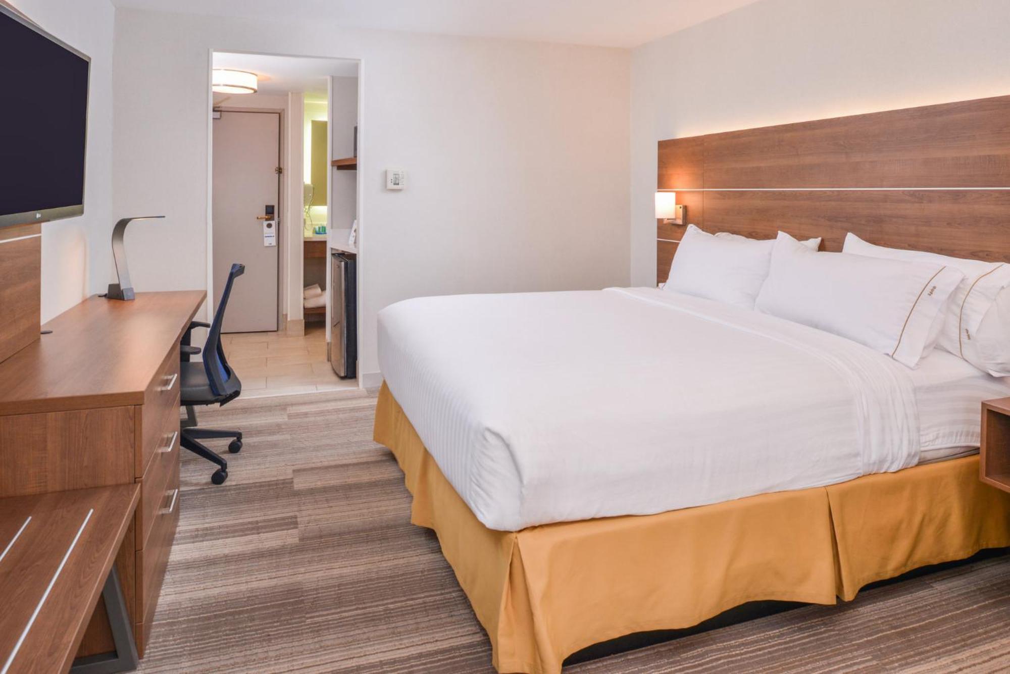 Standard King Room,1449308218:JPEG