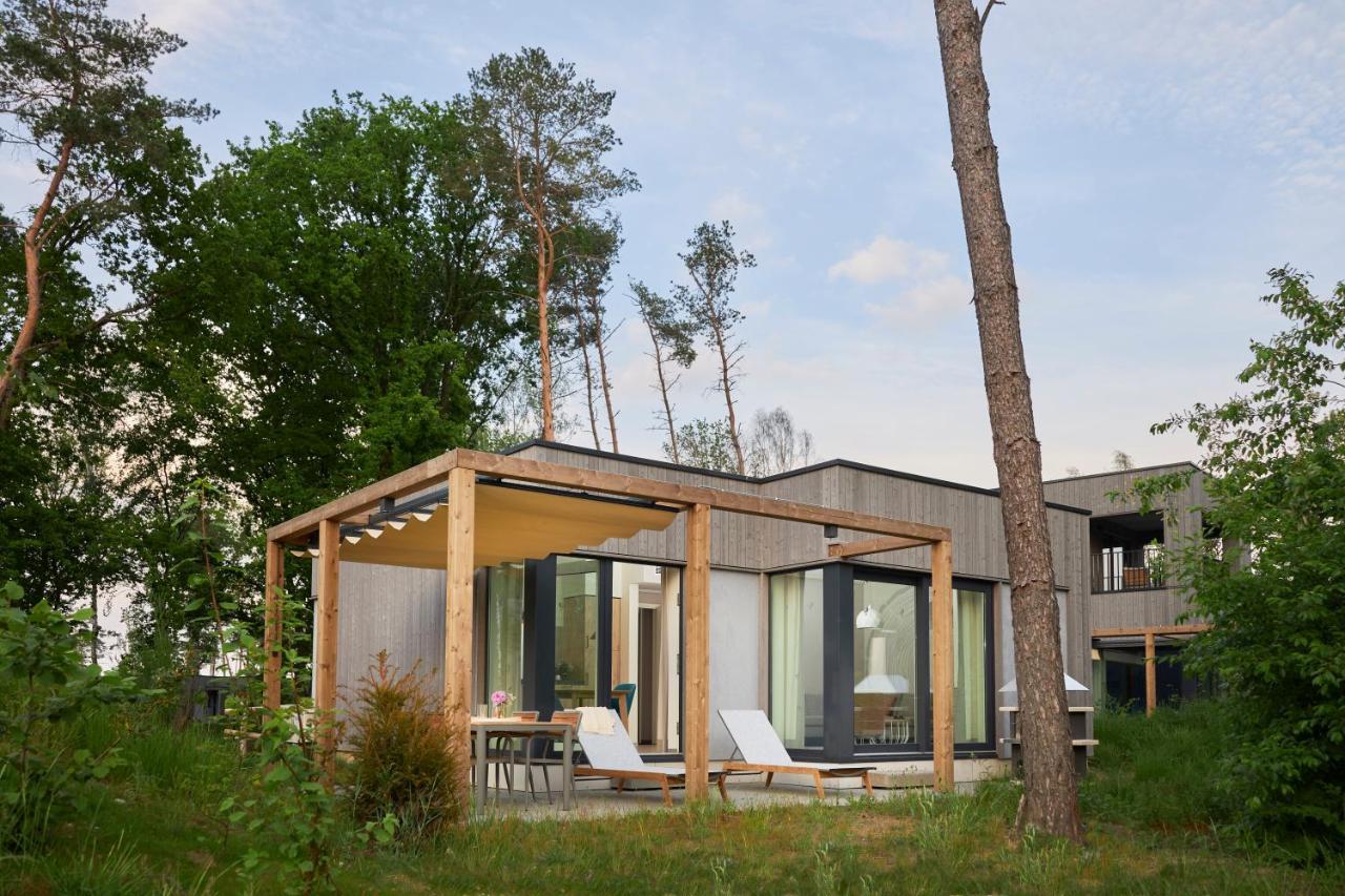 Three-Bedroom House,1469218136:JPEG