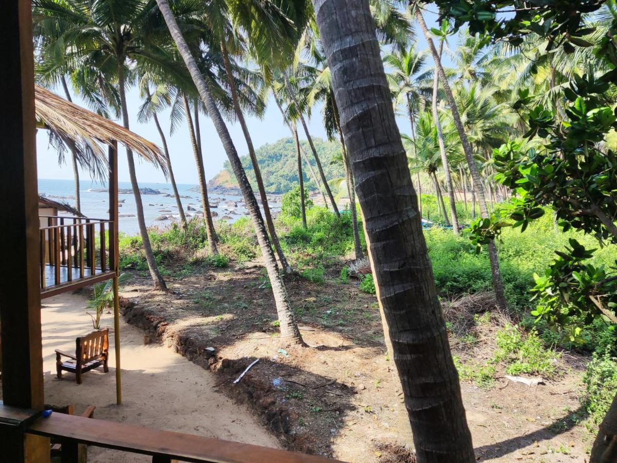Deluxe Double Room with Side Sea View,1522245256:JPEG