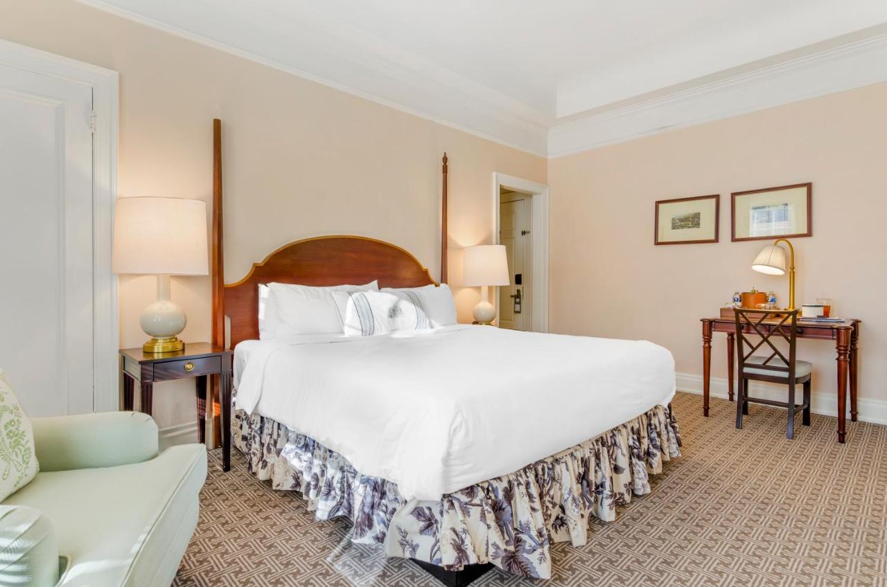 Deluxe King Room,1498509130:JPEG