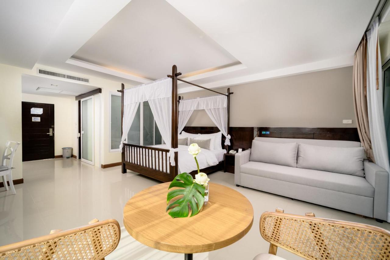 Junior Suite,1715211404:JPEG