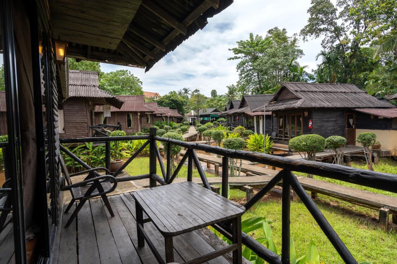 Family Bungalow,1522314643:JPEG