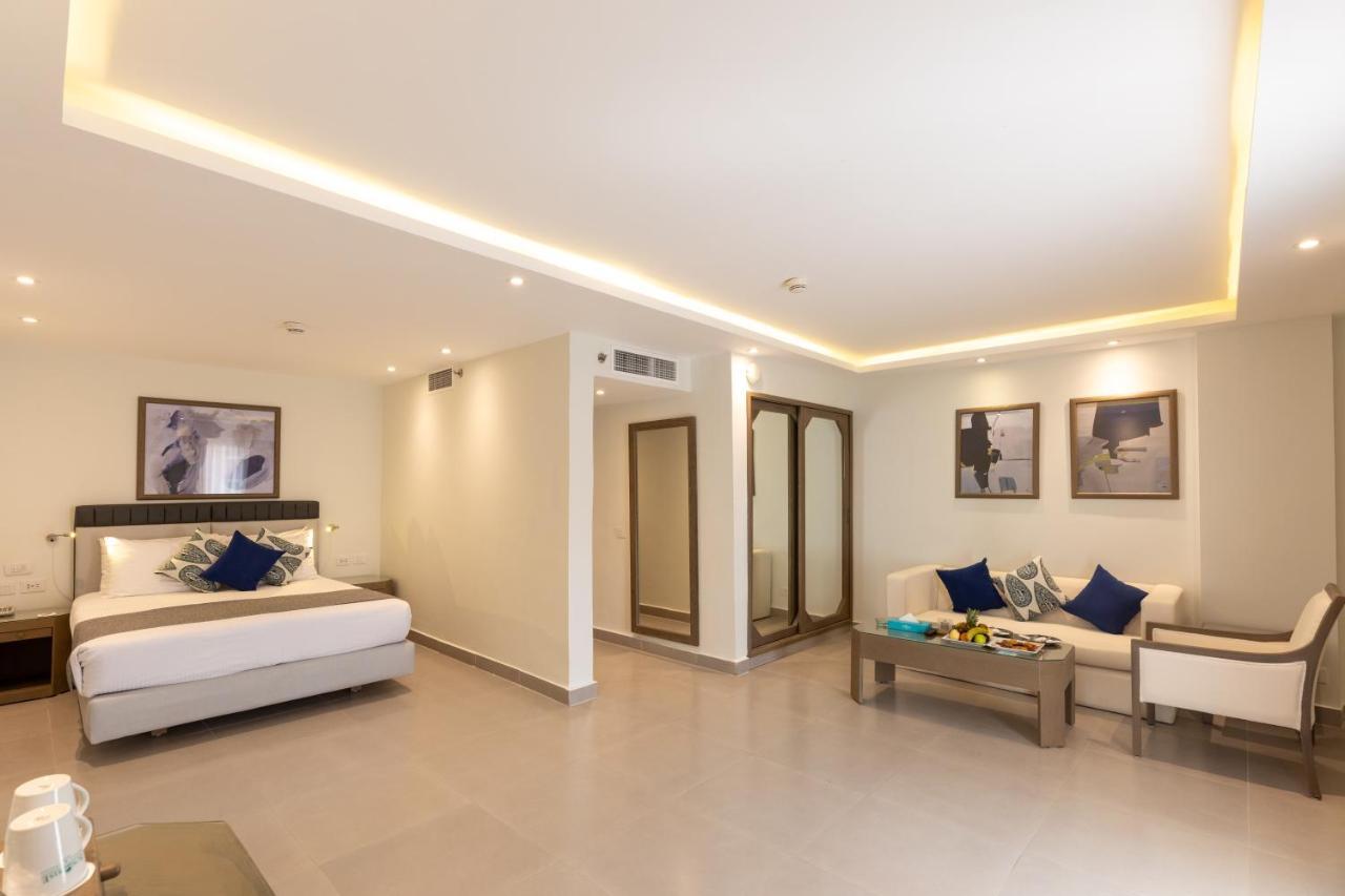 Junior Suite,1524331060:JPEG