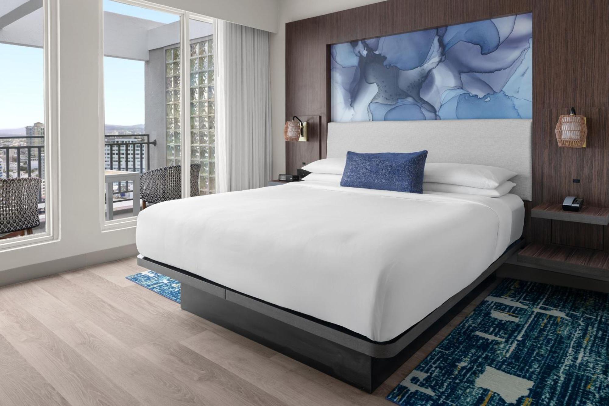 Executive Suite City View, Balcony,1498961878:JPEG