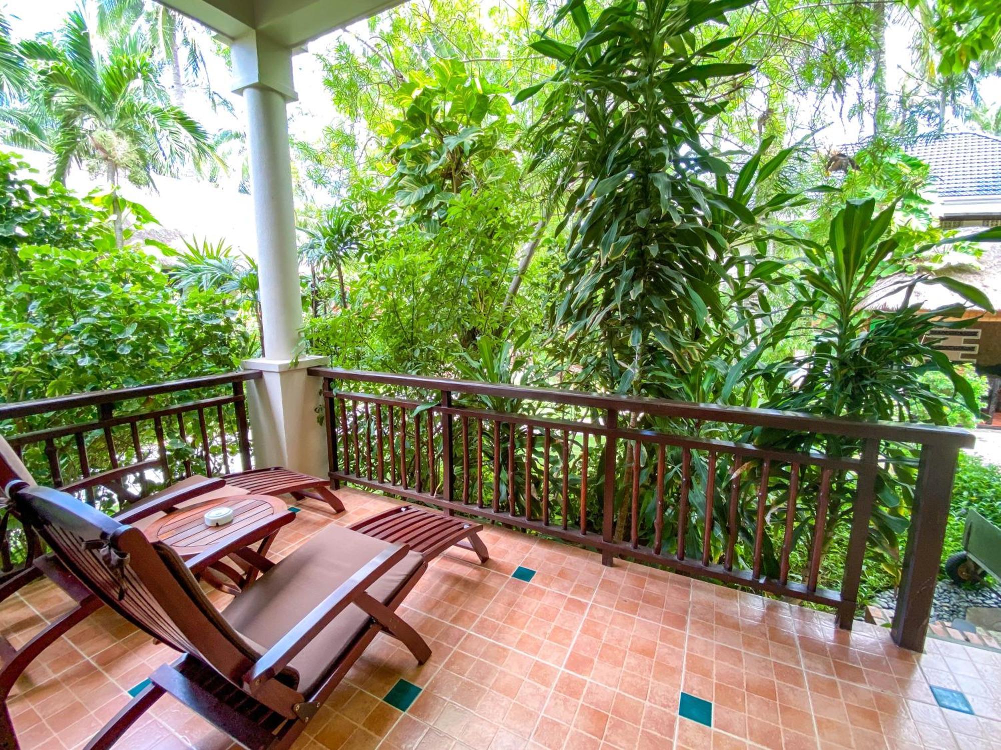 Deluxe Garden View Room