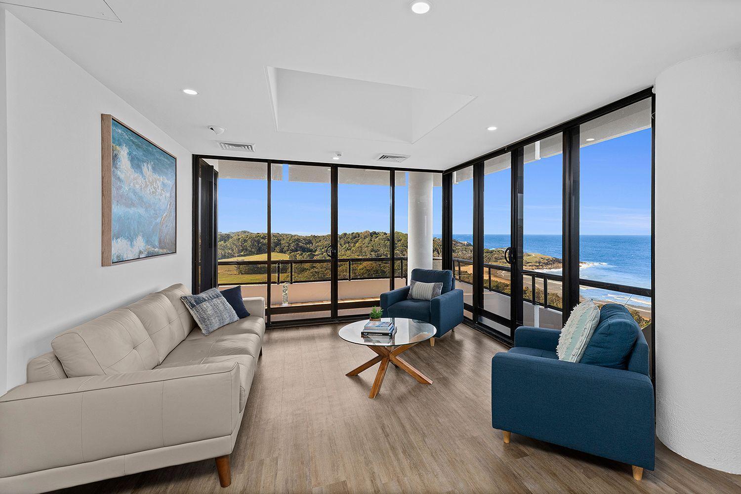 Four-Bedroom Penthouse Apartment with Sea View,1499178889:JPEG