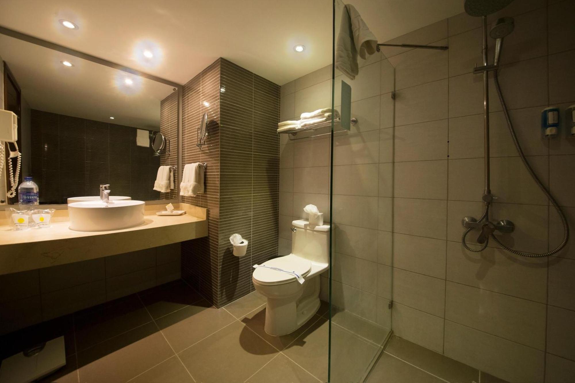 Comfort Deluxe with Pool View,1664660812:JPEG