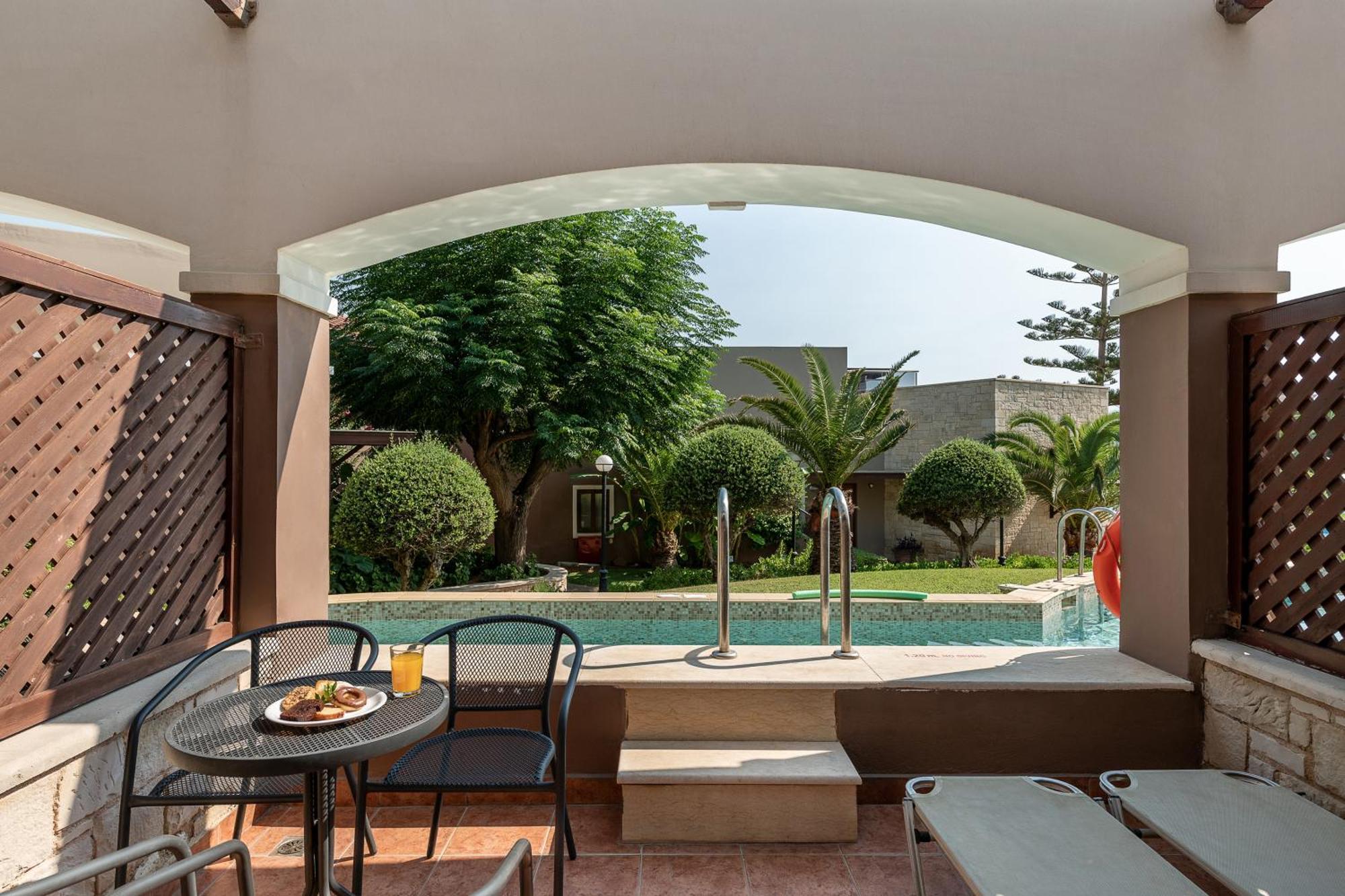 Family Suite with Garden View and Sharing Pool,1592182023:JPEG