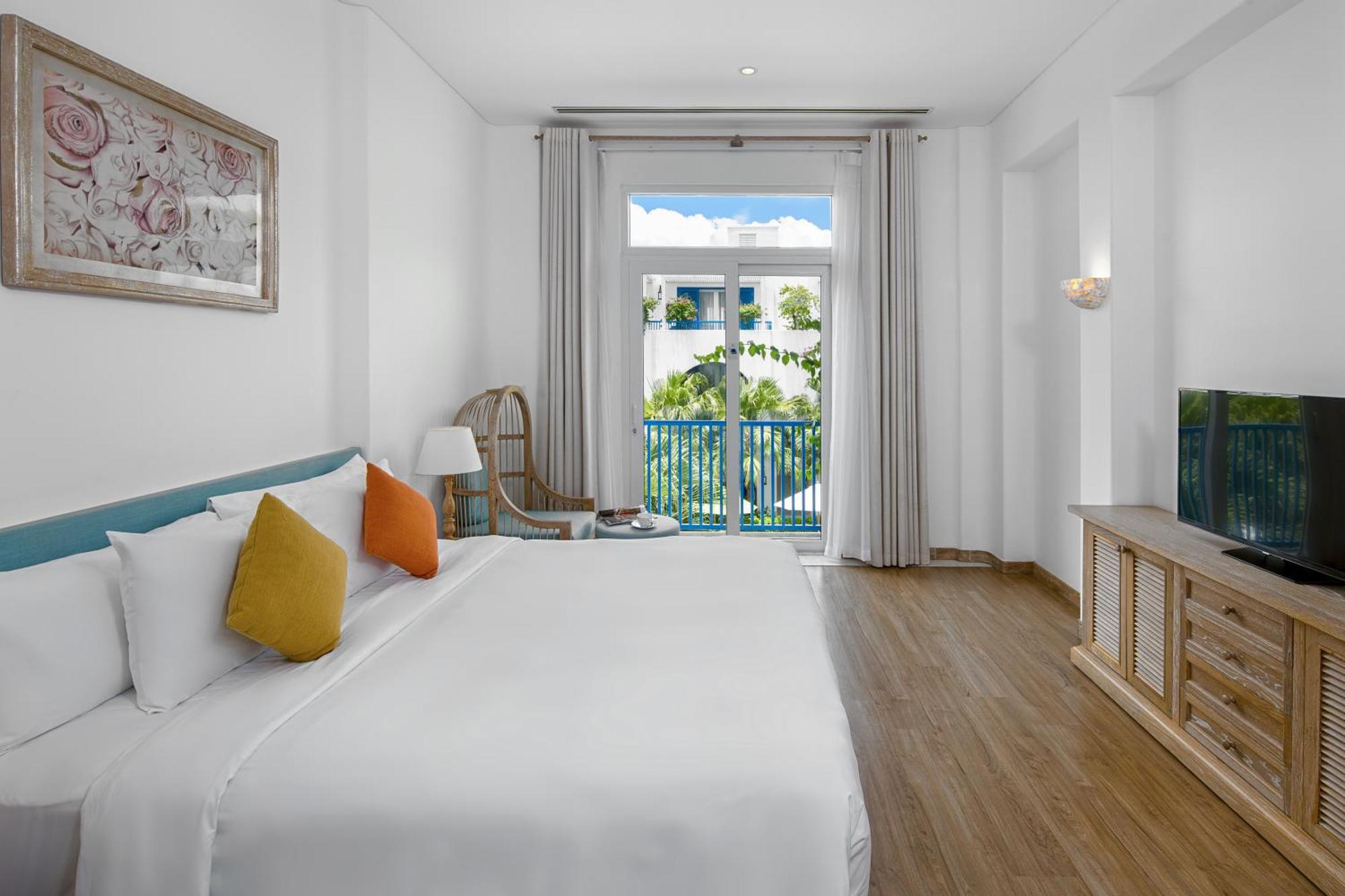 Santorin Suite Balcony Pool or City View,1501214983:JPEG