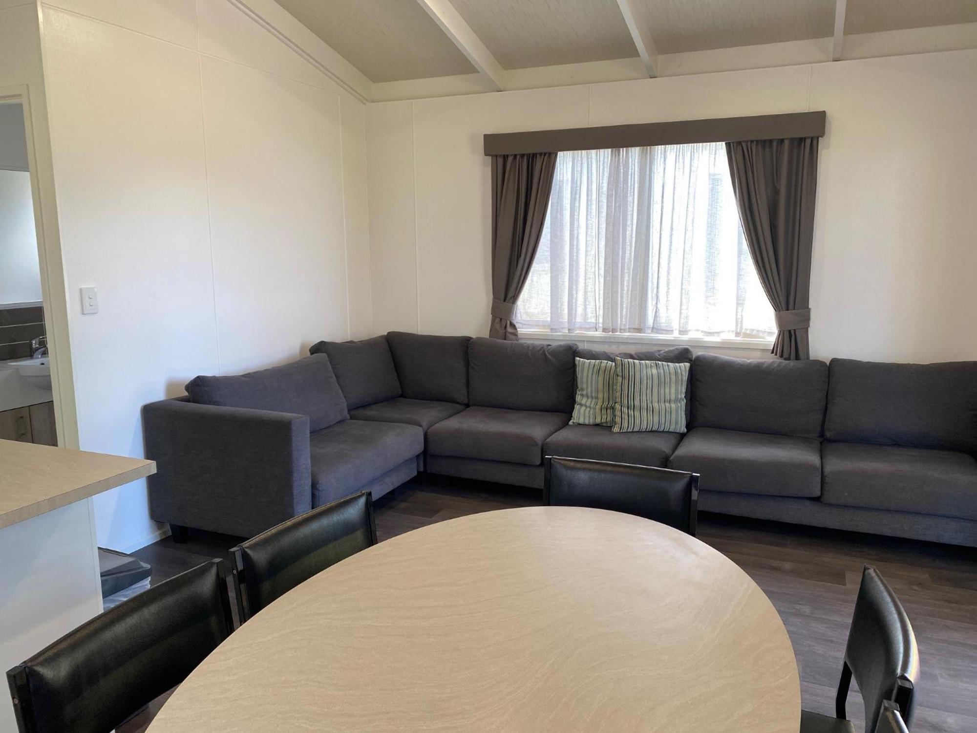 Beachfront Cabin 2 Bedroom - No Pets Allowed,1509327091:JPEG