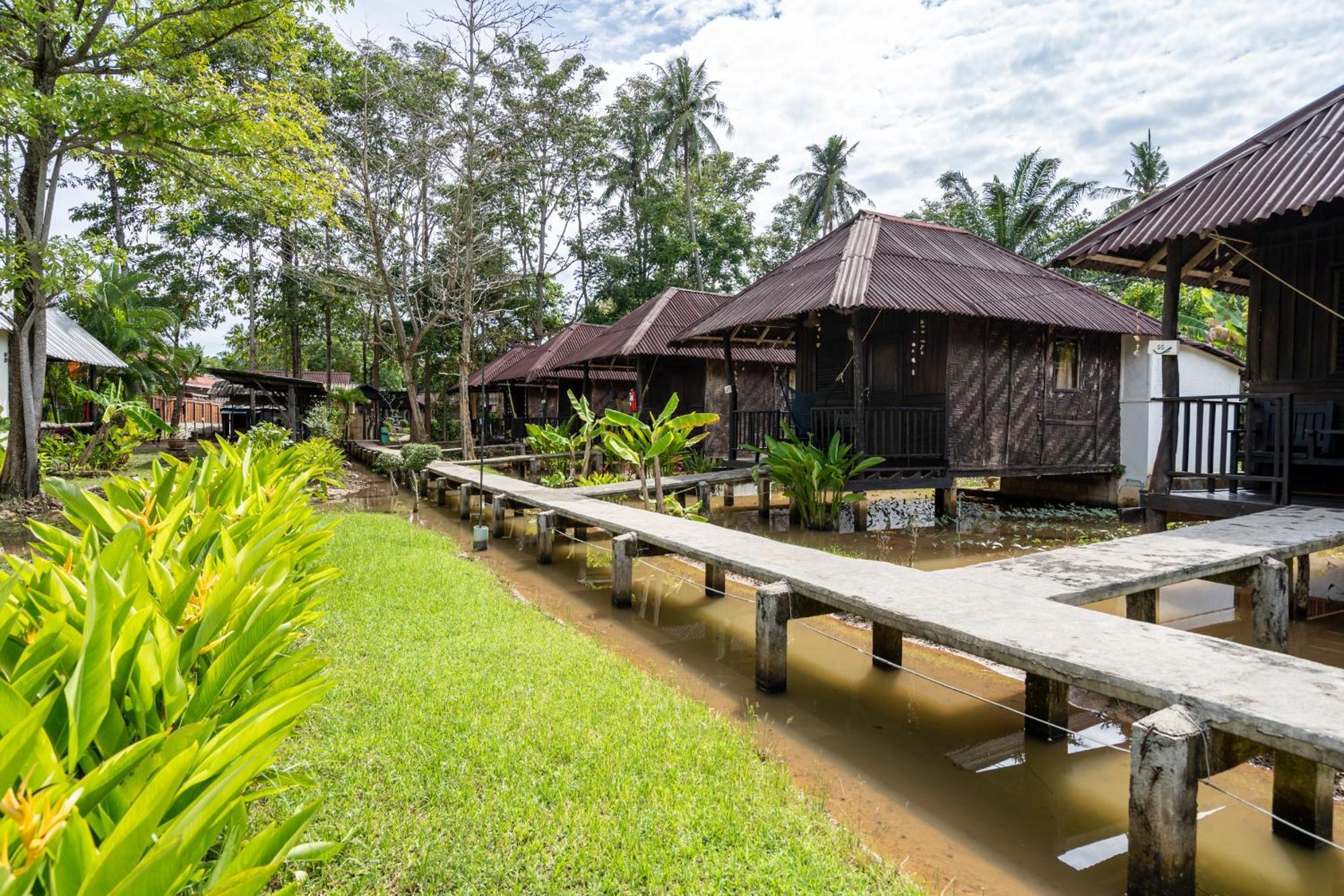 Standard Bungalow,1717050556:JPEG