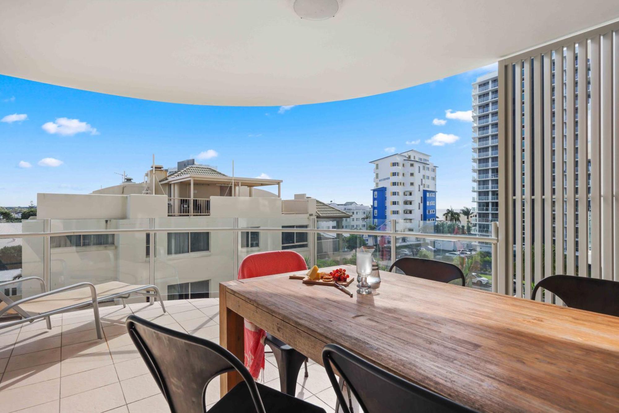 Deluxe Three-Bedroom Spa Apartment,1524972190:JPEG