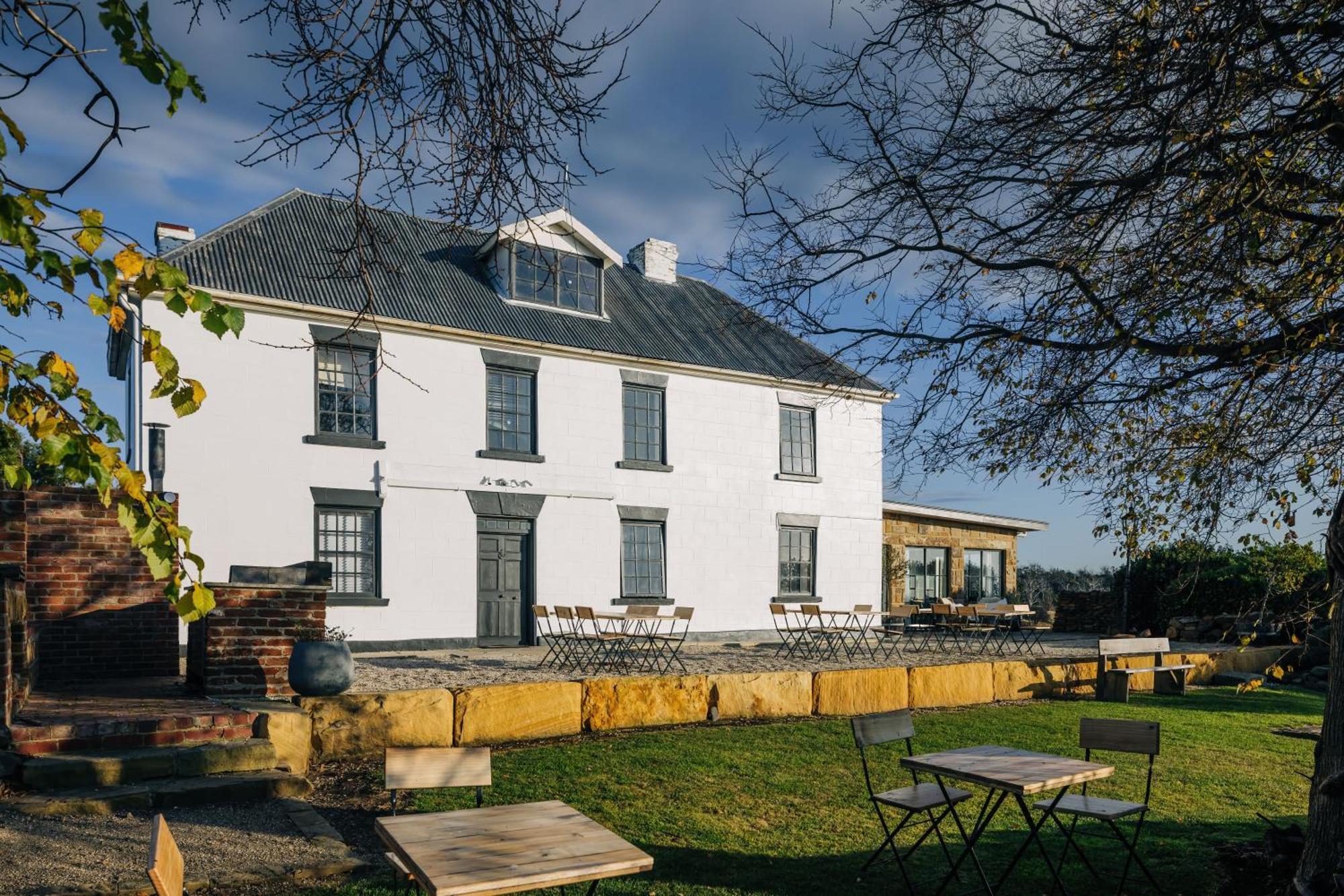 Premium King Suite with Spa Bath,1525880104:JPEG