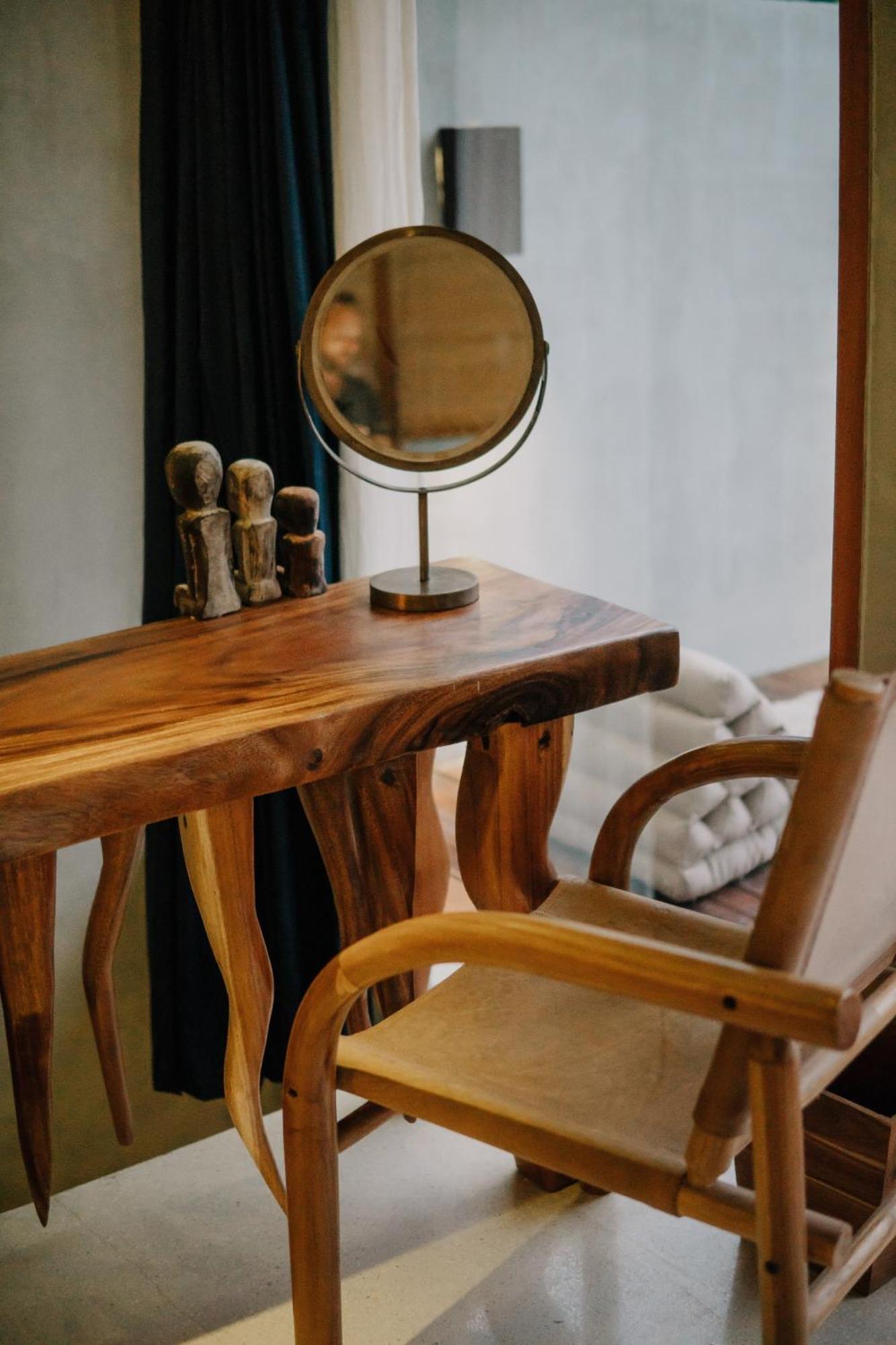 Deluxe Teak Room Balcony,1526216611:JPEG