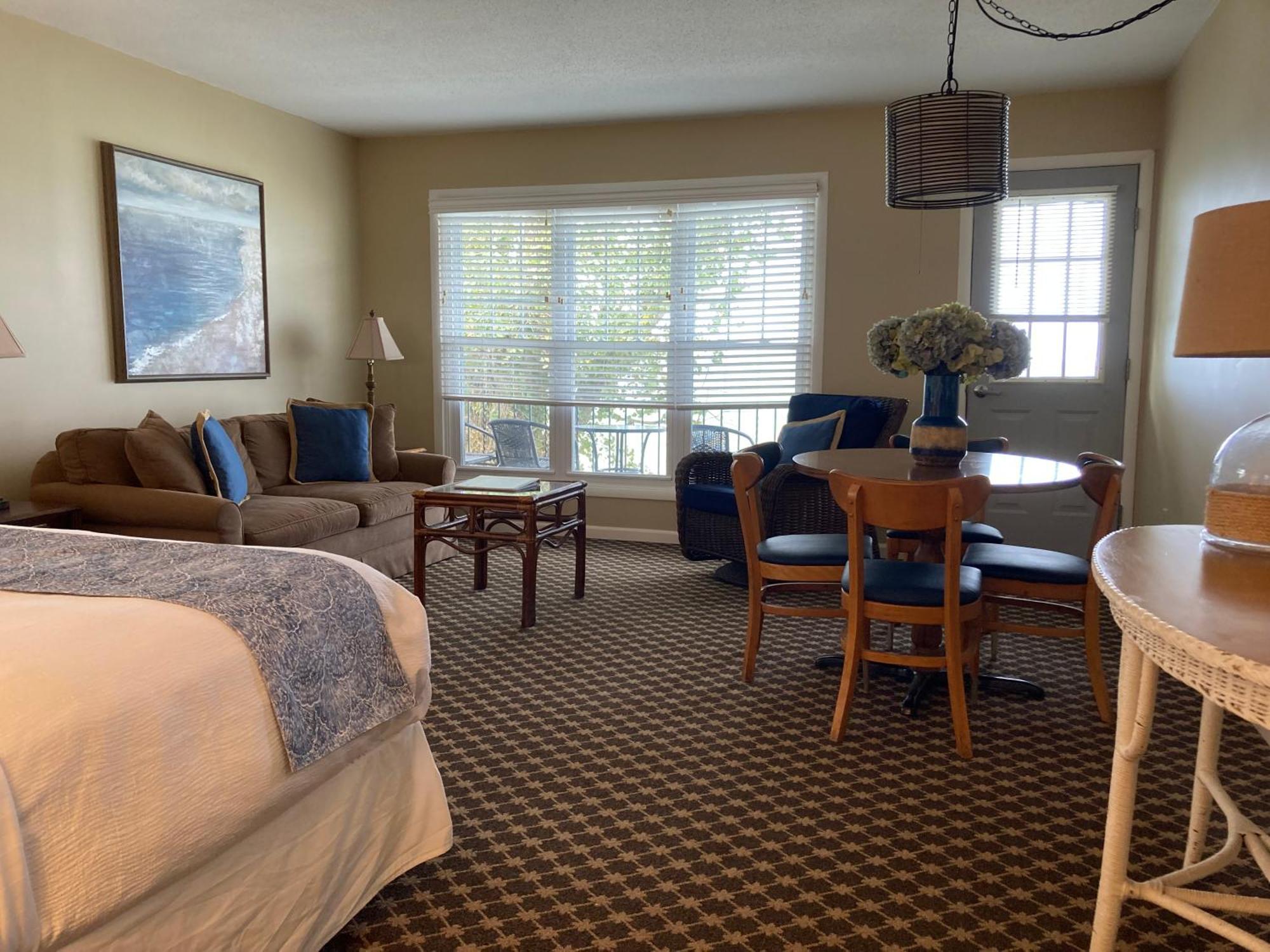 King Studio with Sofa Bed,1526765584:JPEG