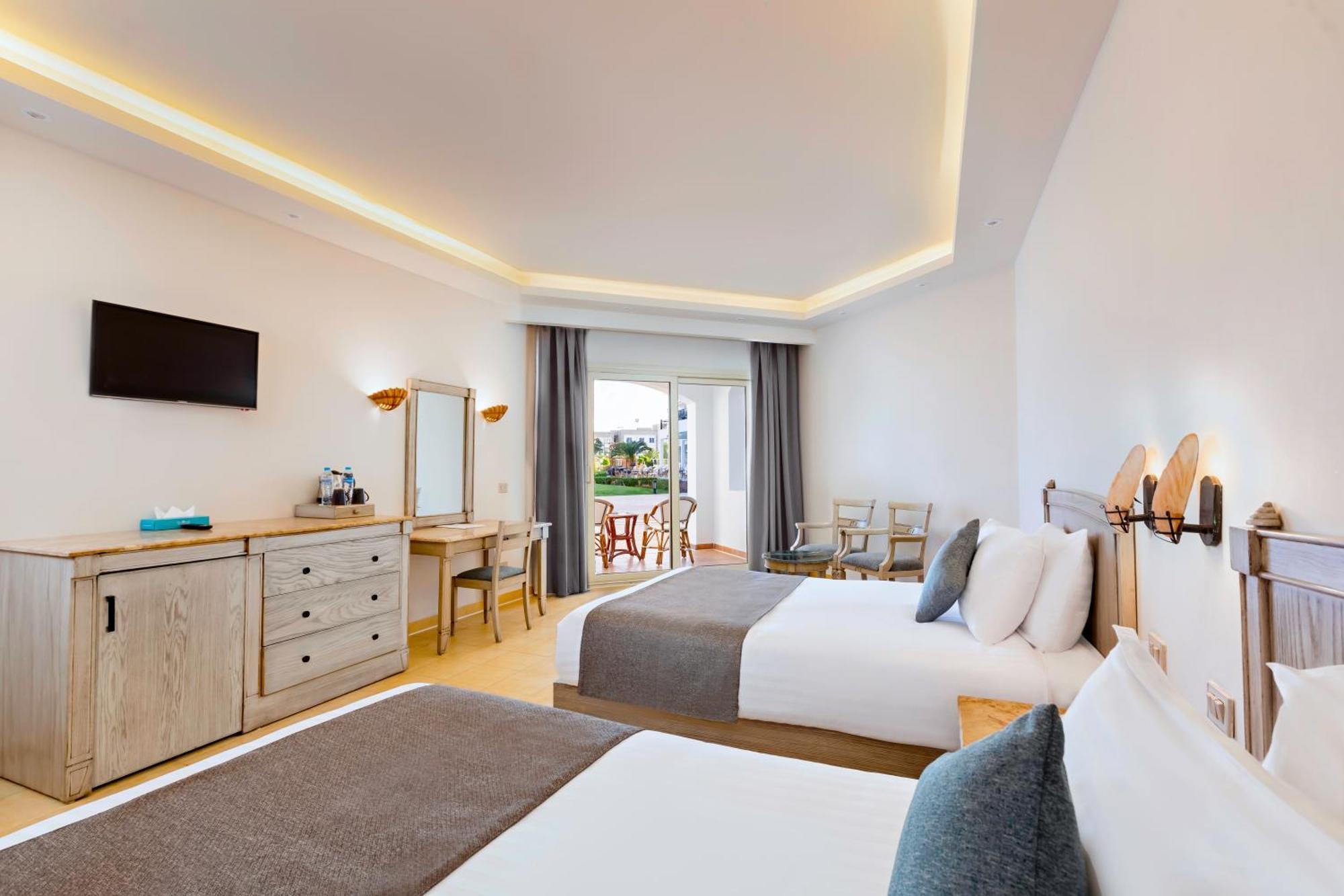 Deluxe Room,1528686958:JPEG