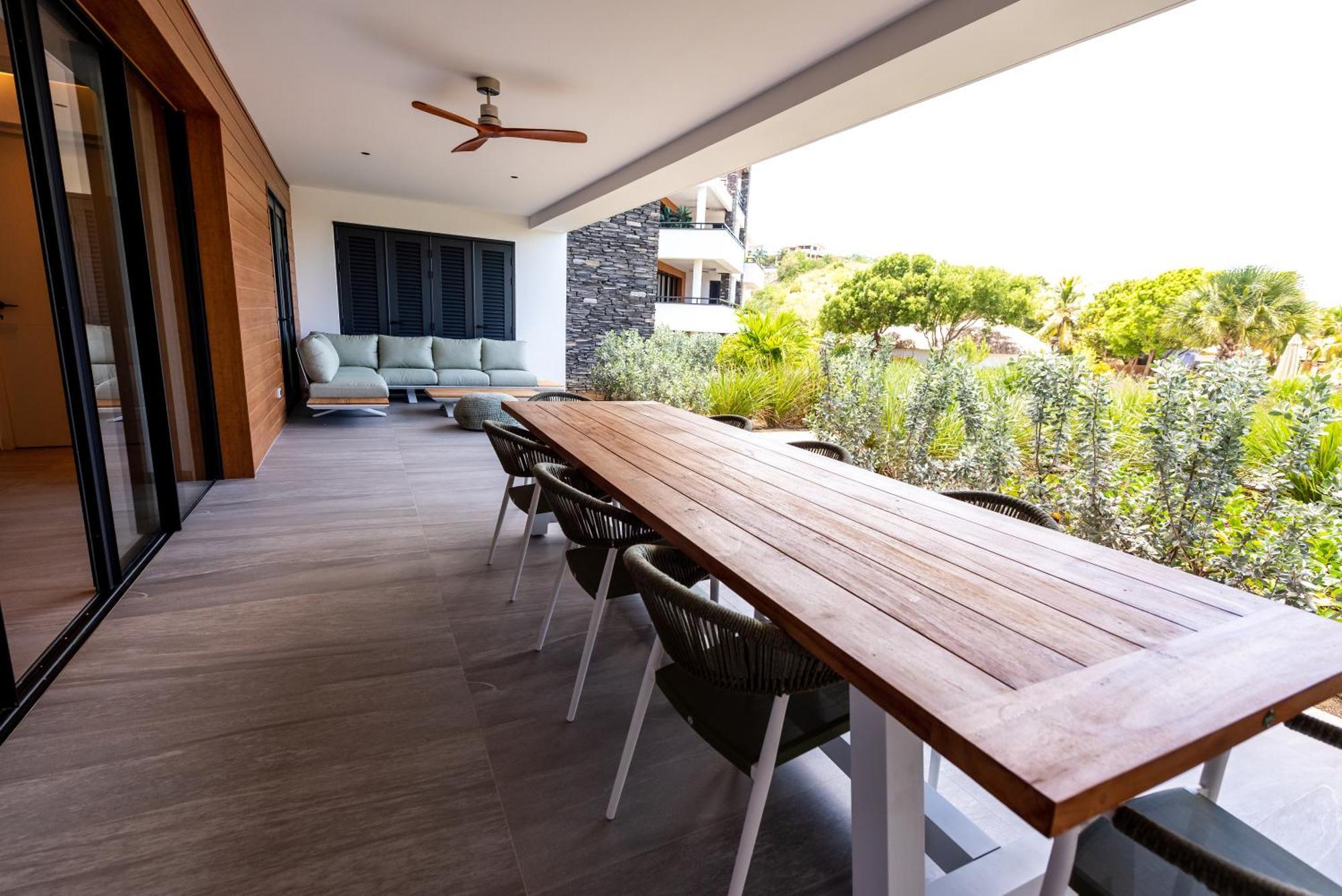 Beach Front Luxury 3 Bedroom Apartment at The Shore,1535148871:JPEG