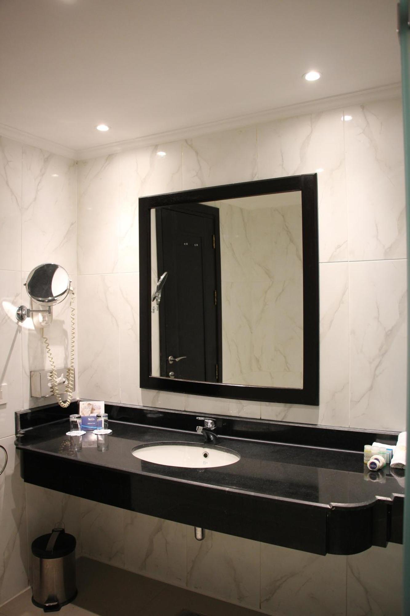 Standard Triple Room with Garden View,1531812049:JPEG