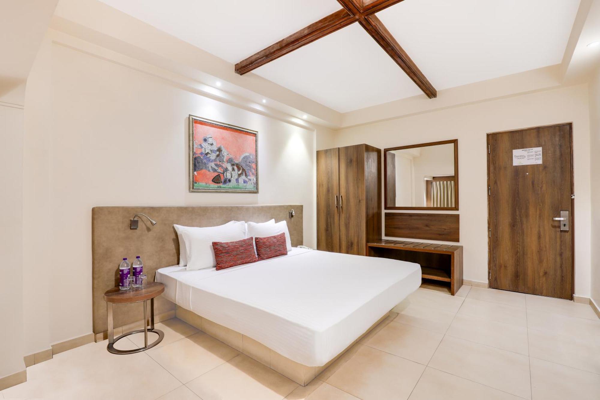 Superior Double Room(2 pints of beer on arrival with each rooms booked) + 20% off on F&B,1532745994:JPEG