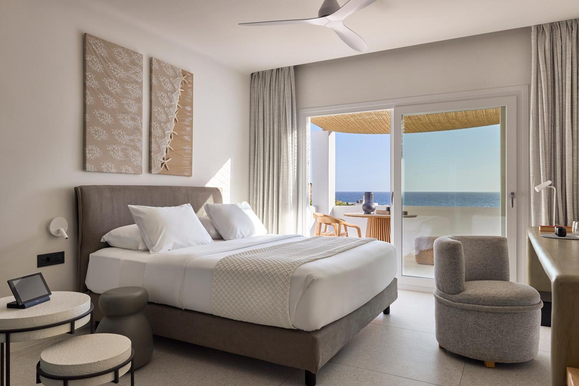 Deluxe Double Room with Sea View