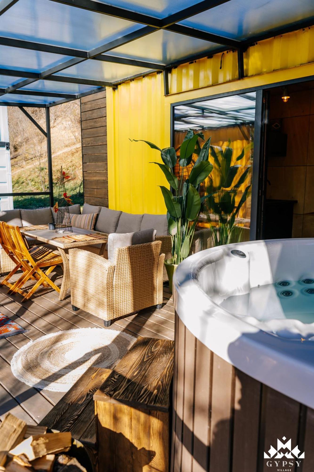 King Suite Spa Bath