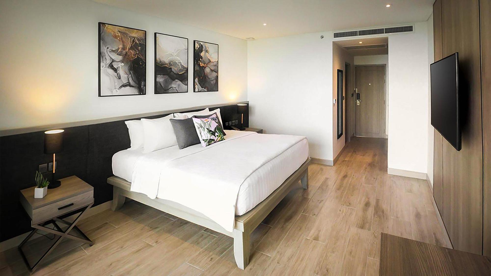 Paradox Superior King,1537513471:JPEG