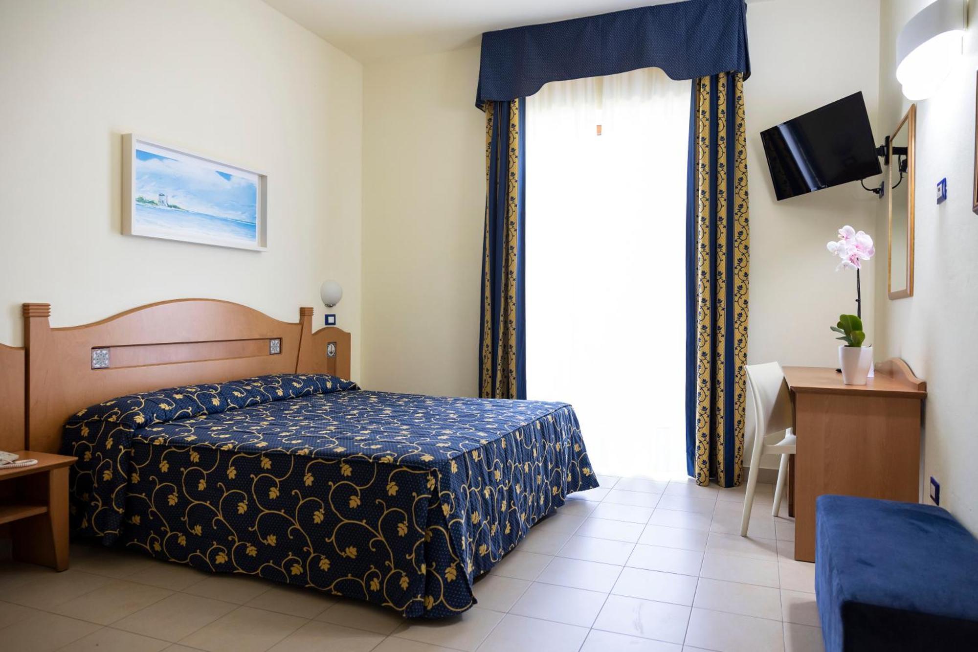 Double or Twin Room with Garden View,1537912906:JPEG