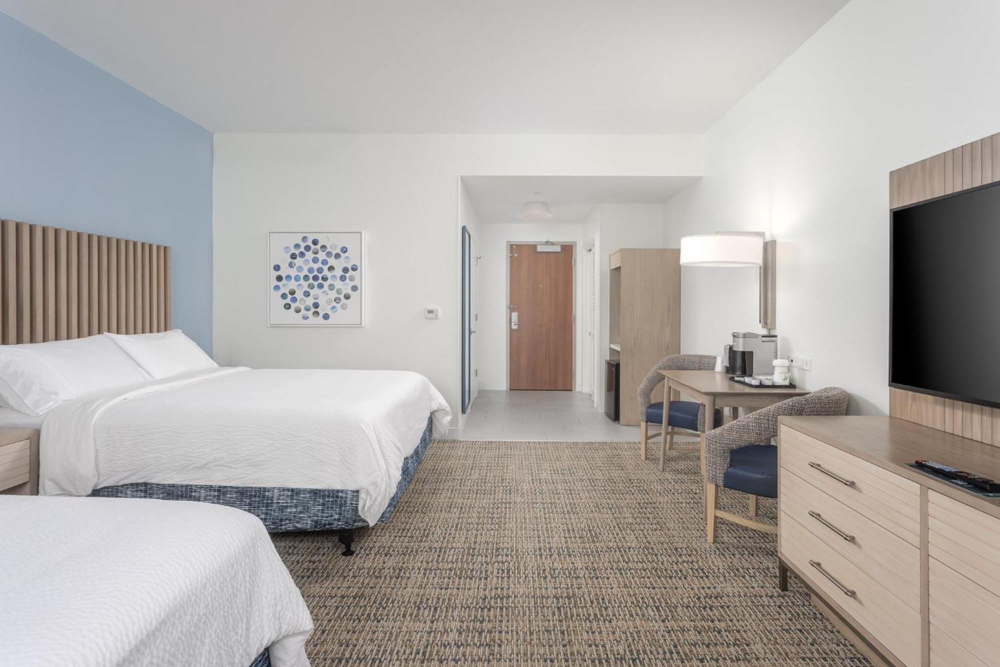 Deluxe Twin Room Hearing Accessible,1538870728:JPEG