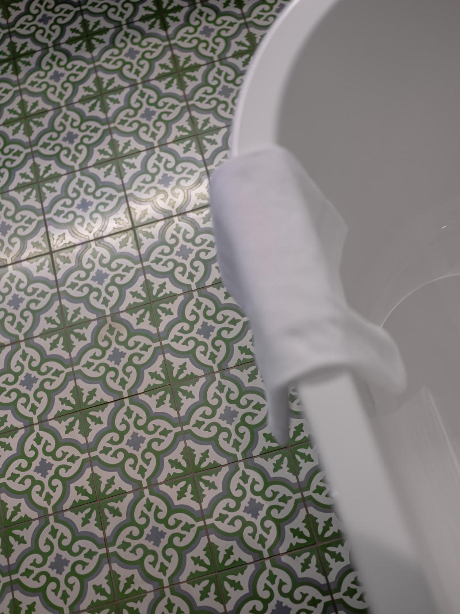 Suite,1539149869:JPEG