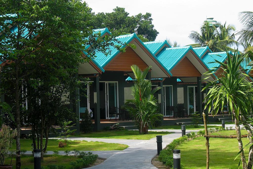 Standard Double Room with Pool View