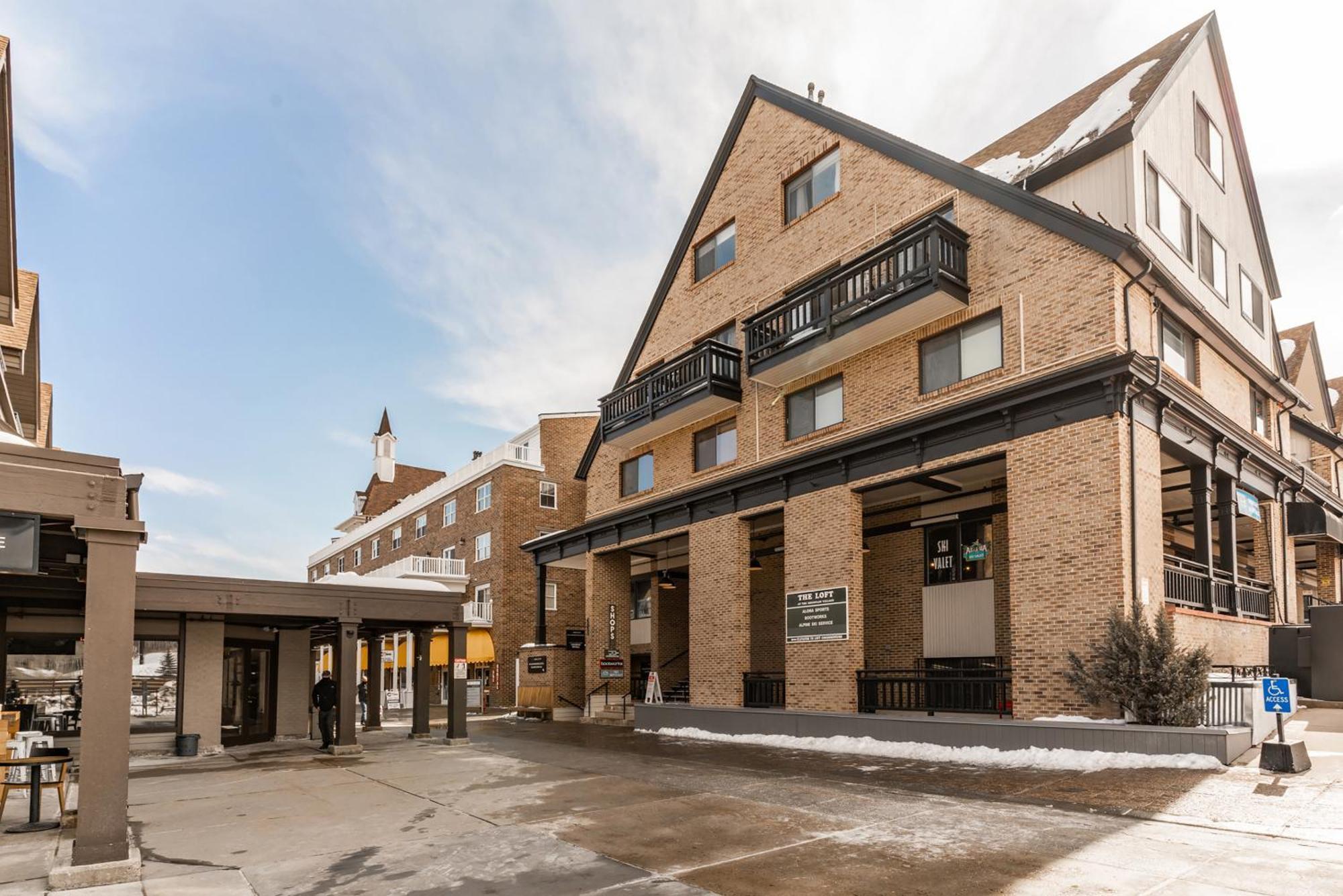 3 Bedroom Condominium #32