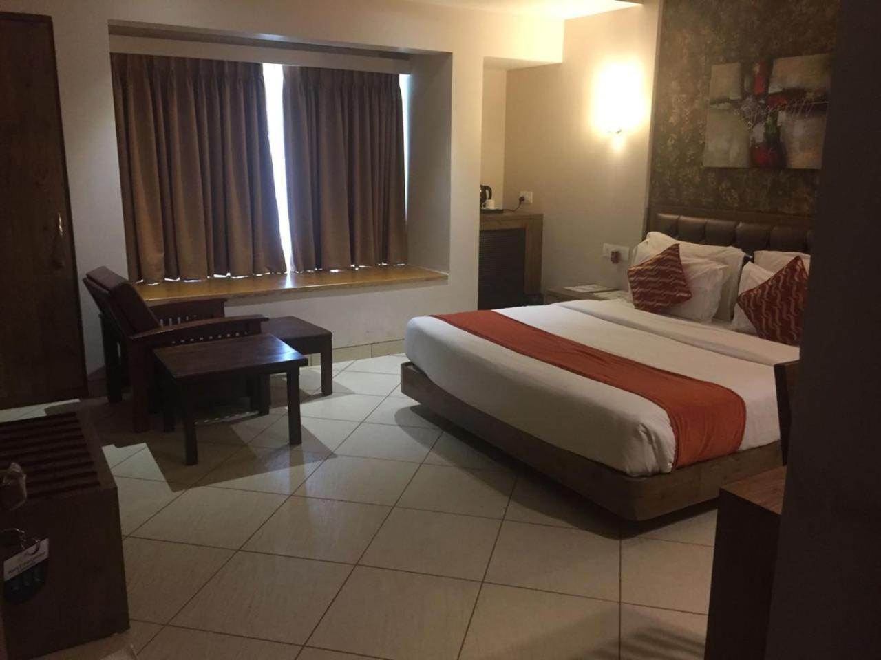 Premier Room with Balcony,1543422925:JPEG