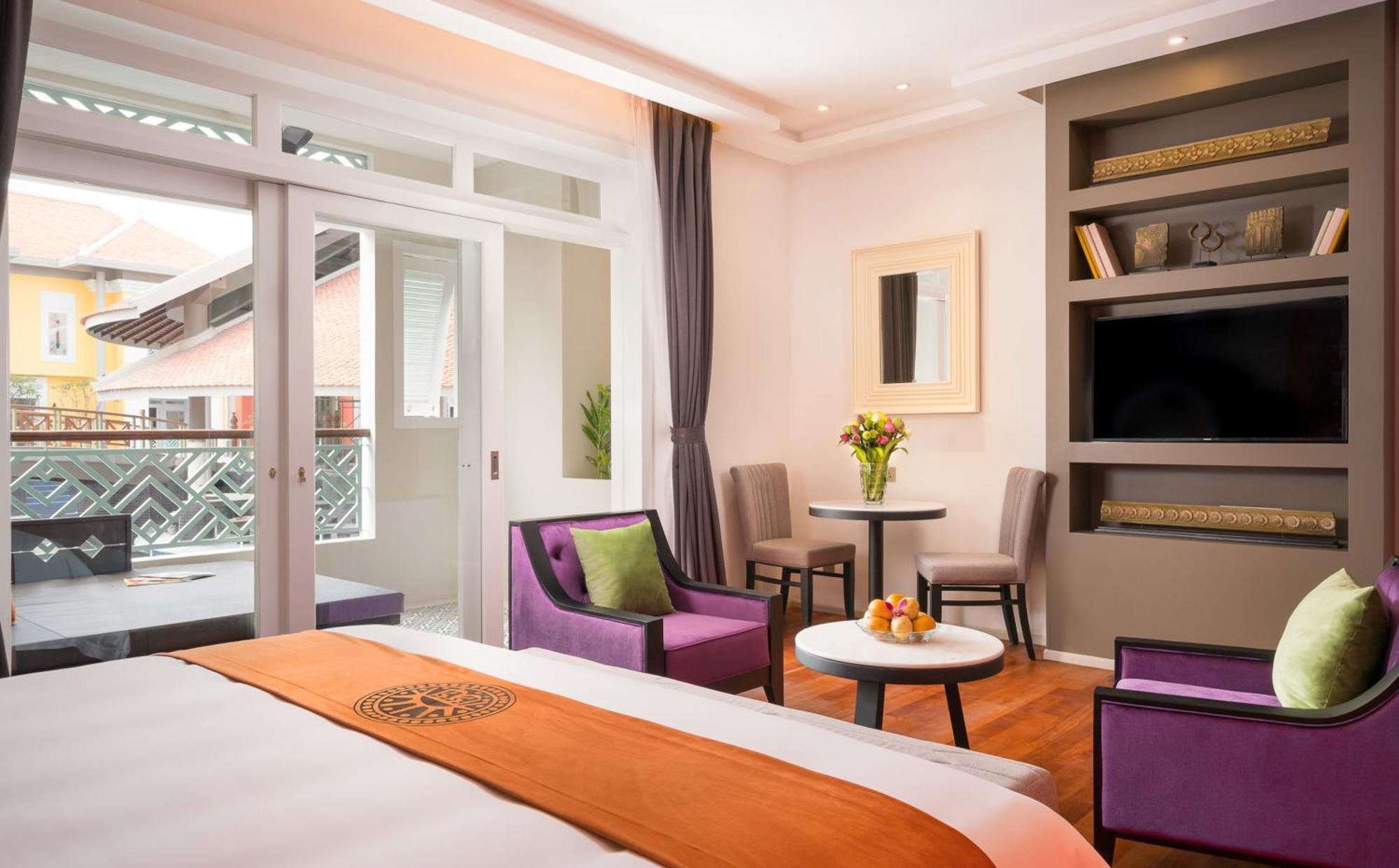 Superior Pool Suite - Free 20mins Foot Massage,1586167544:JPEG