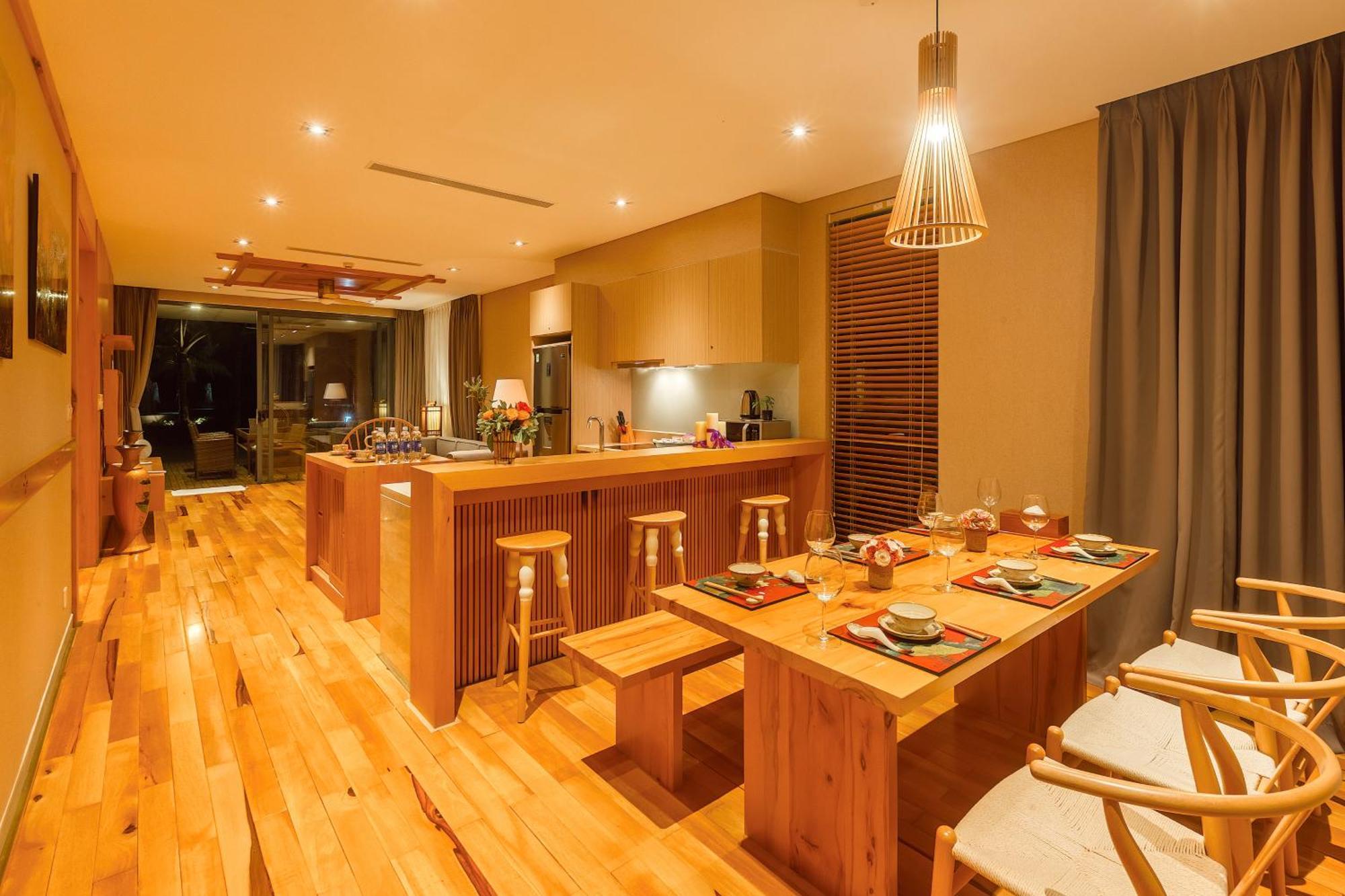 Apartment with Balcony,1544524792:JPEG