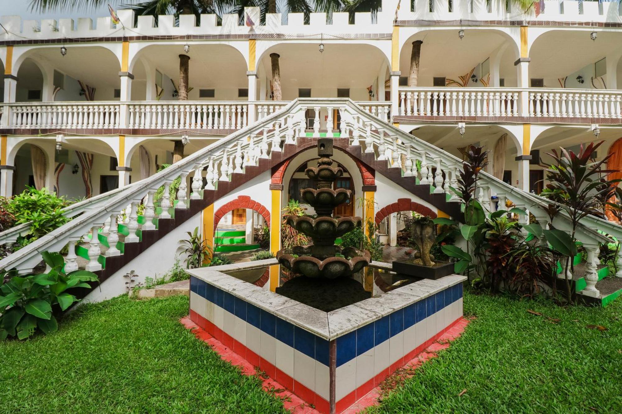 Studio,1546020736:JPEG