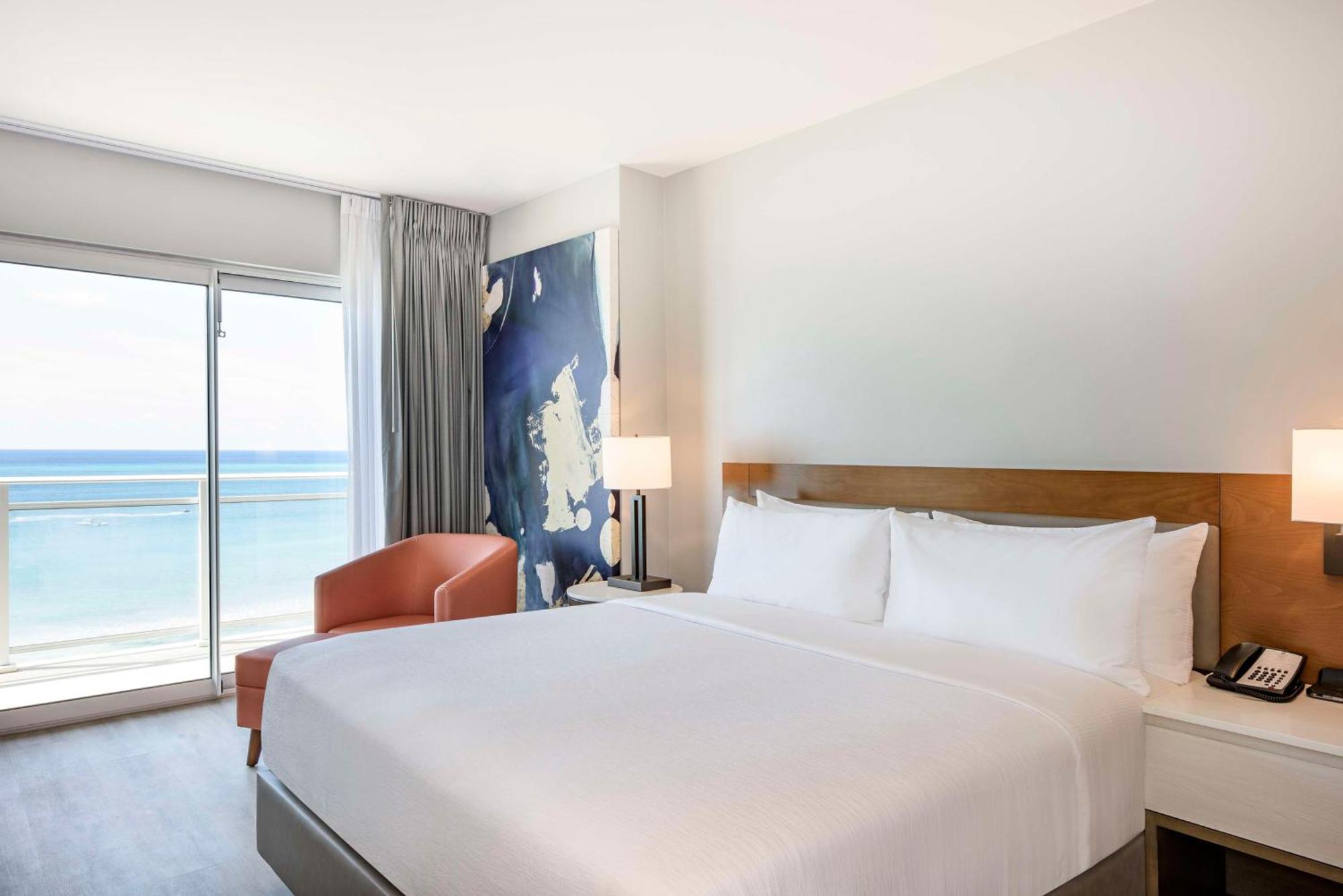 Suite de 1 dormitorio con cama grande y vistas al océano - Planta superior