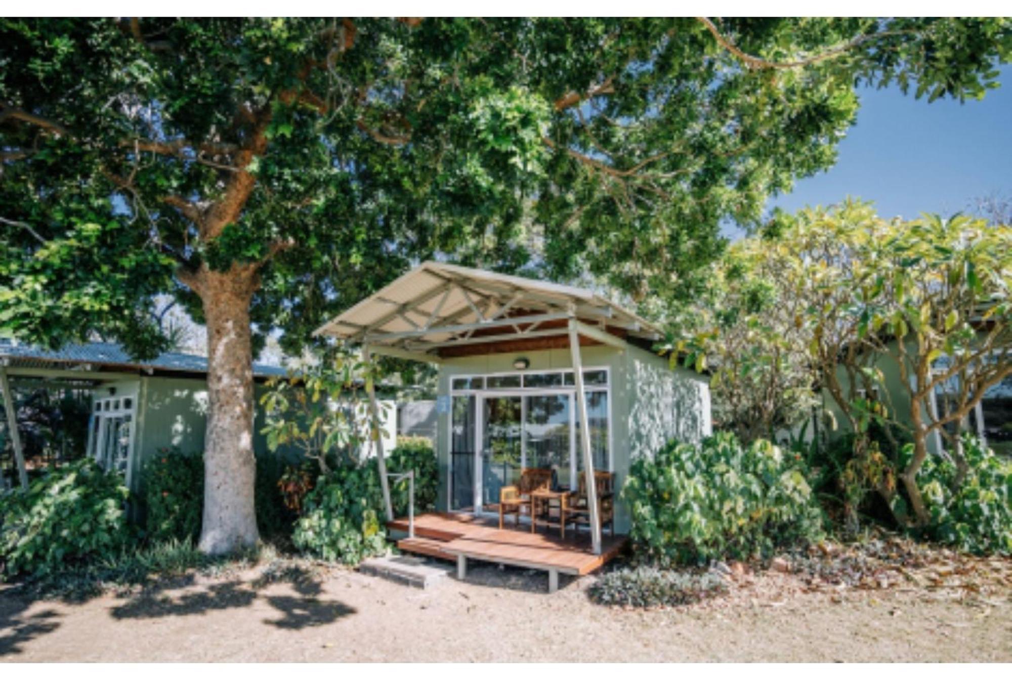 Standard Studio Cabin - Sleeps 5