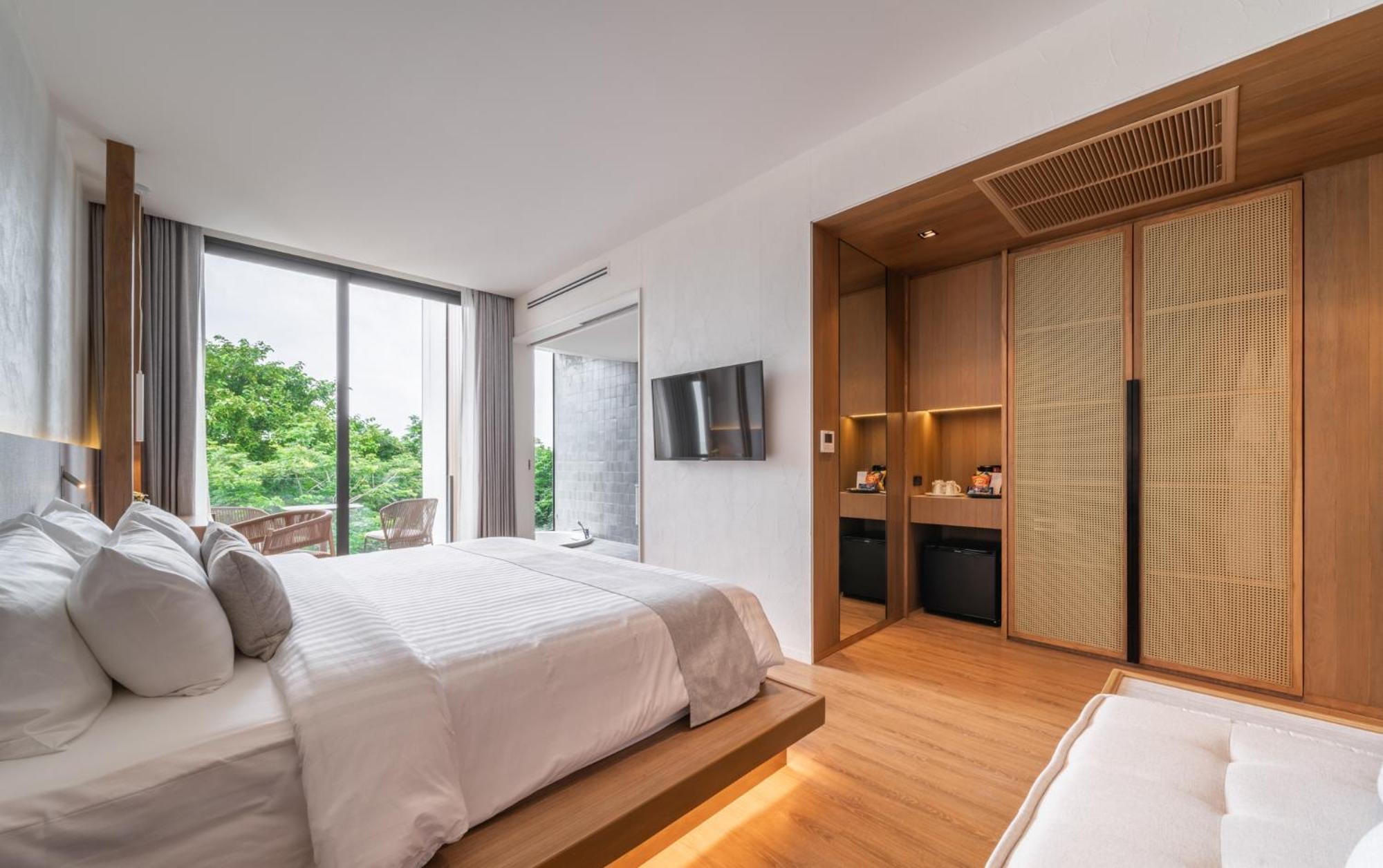 Deluxe Room with River View