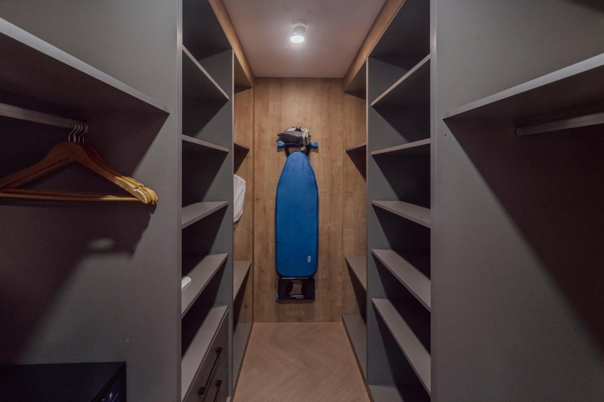 Corner Deluxe King Room with Sea View,1553438665:JPEG