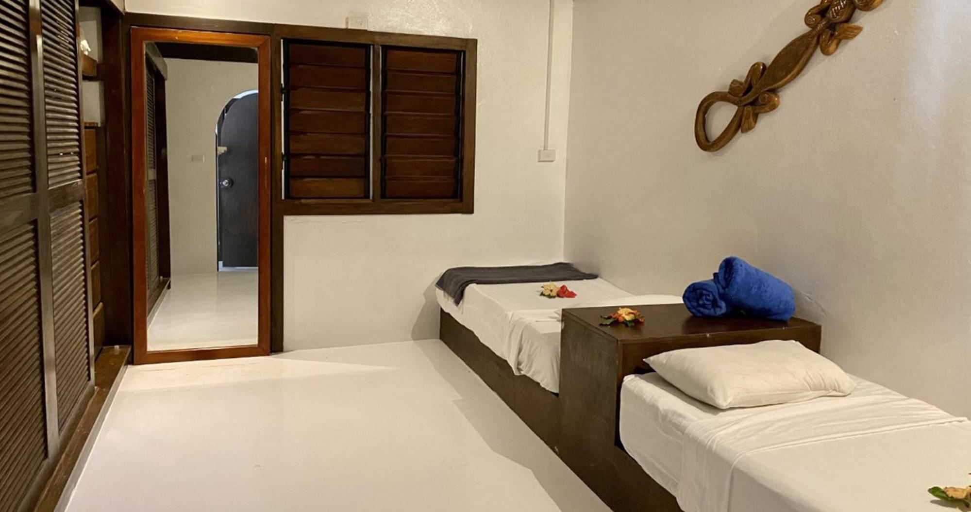 Two-Bedroom Bungalow,1550782447:JPEG