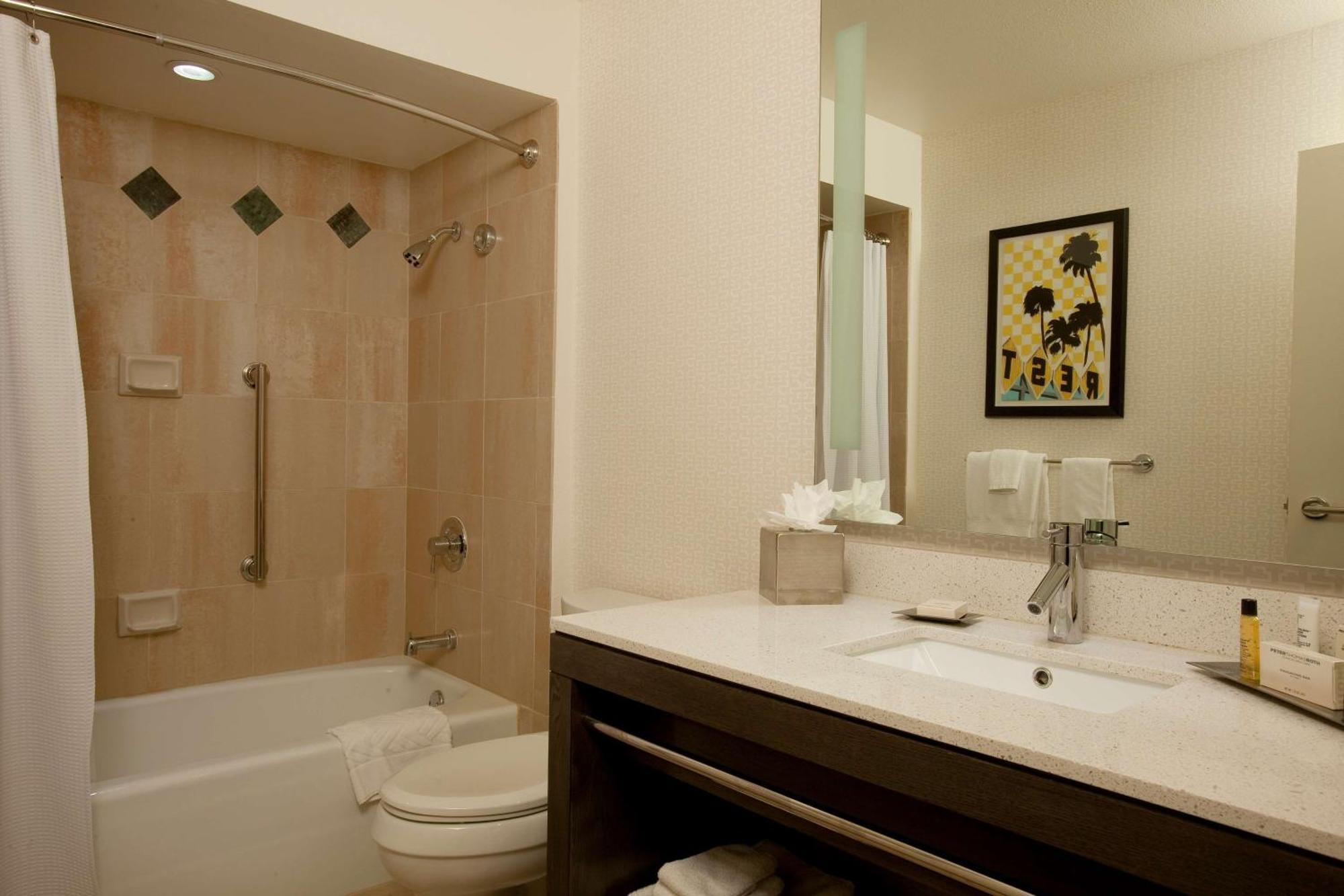 Junior Suite (No Resort Fees),1551309625:JPEG