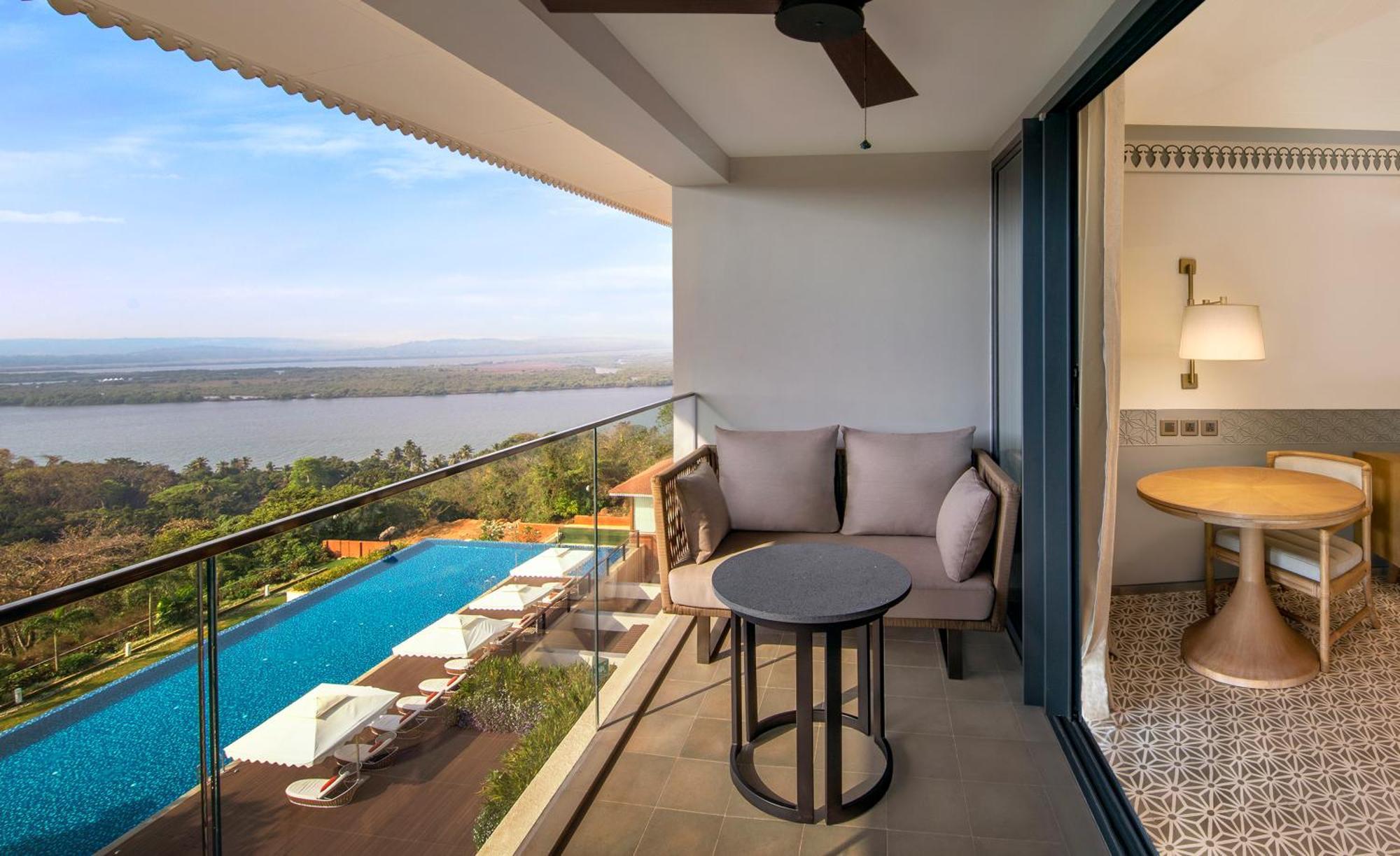 King Executive River View with Balcony