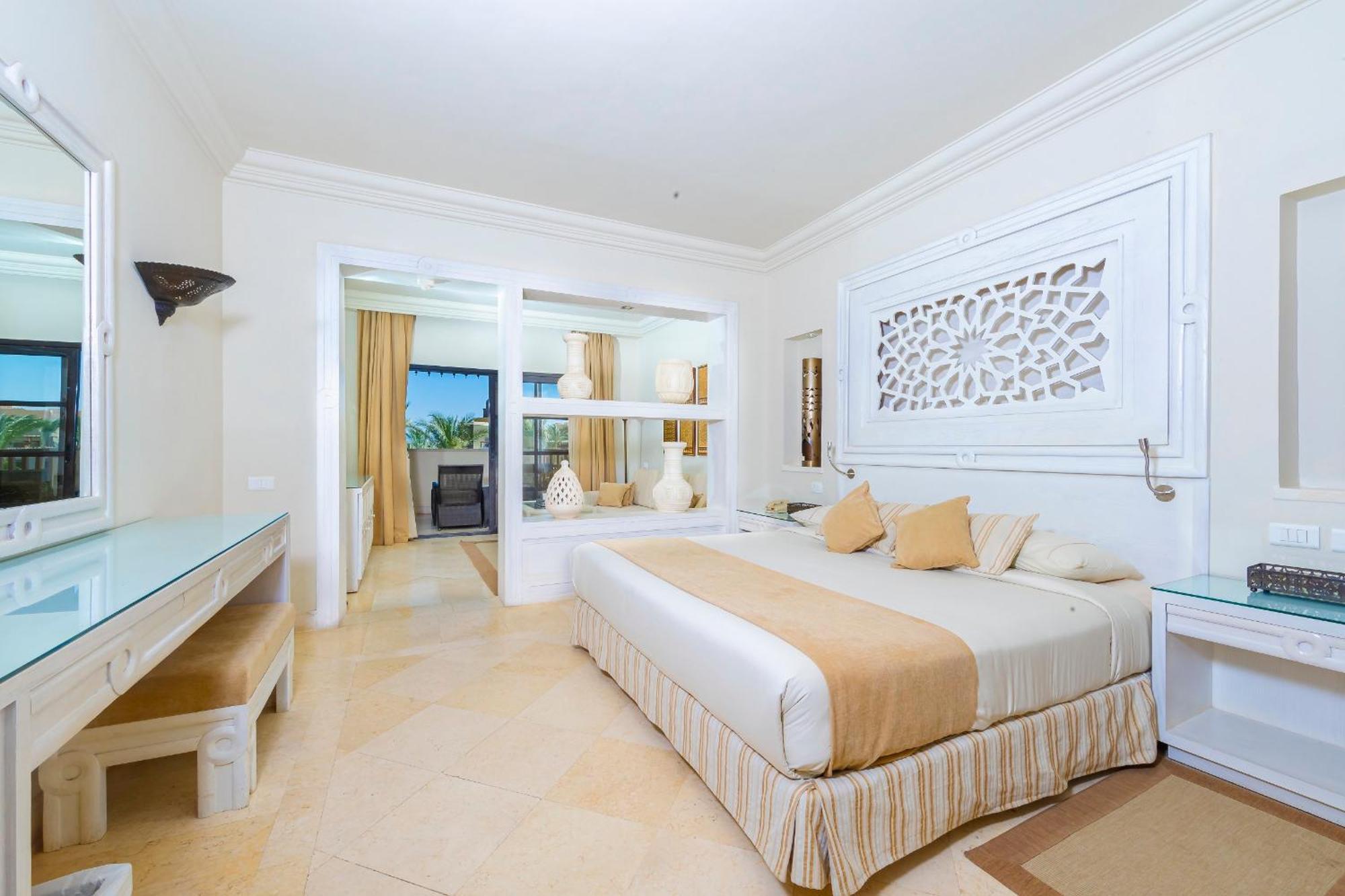 Junior Suite,1554315487:JPEG